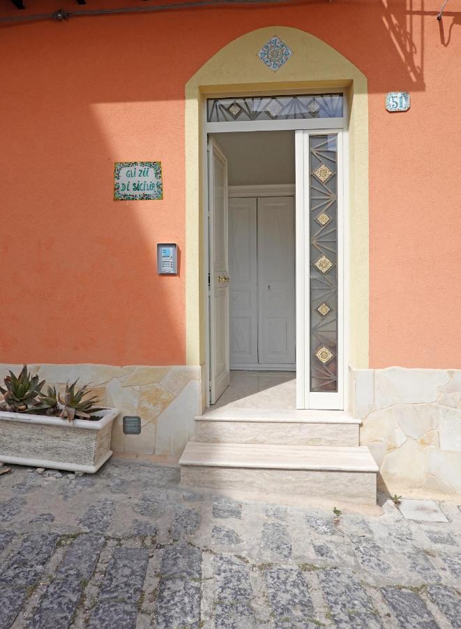 ラカルムート Gli Zii Di Sicilia Bed & Breakfast エクステリア 写真