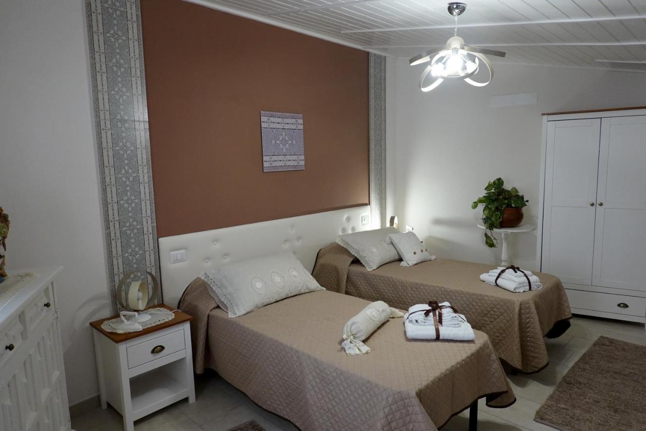 ラカルムート Gli Zii Di Sicilia Bed & Breakfast エクステリア 写真